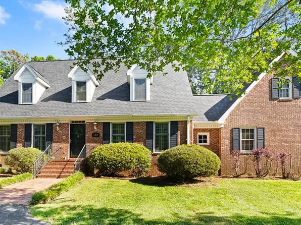 126 Amherst Dr, Greenwood, SC 29649