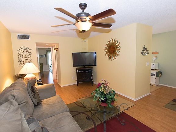3rd image of 11 Vista Gardens Trl