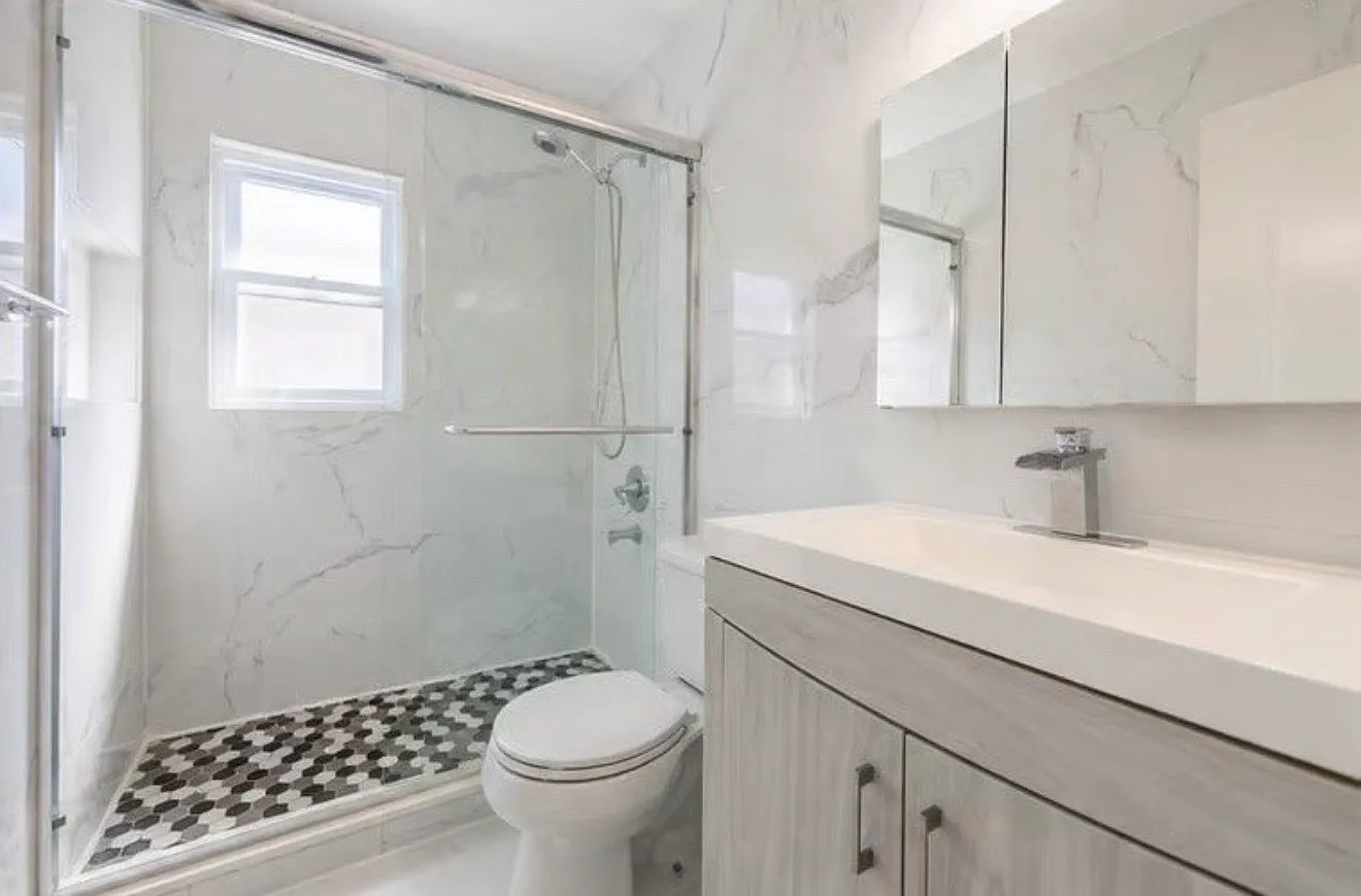 3 bed, 1100 sqft, $3,300 — Photo 1