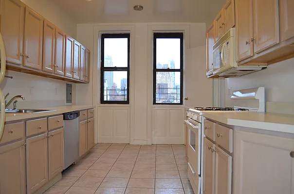 Rented by Brooklyn Landmark Real Estate | media 4