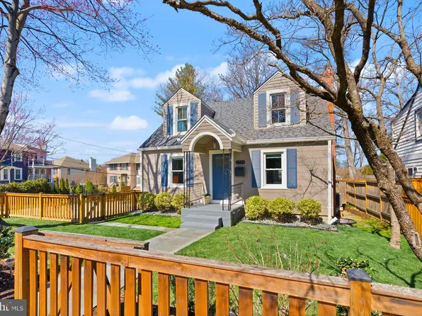 3709 14th St N, Arlington, VA 22201