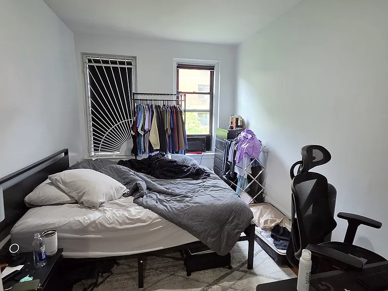 233 E 3rd St #2G — Photo 6