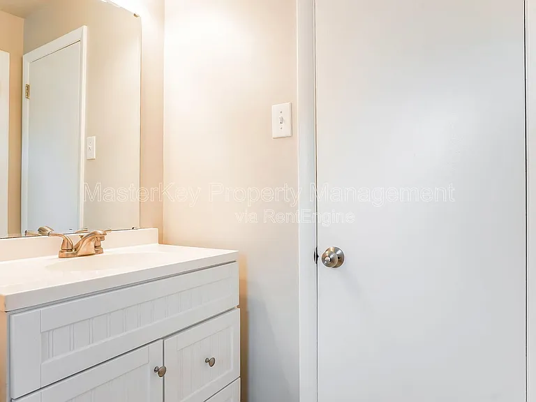 6313 Johnsdale Rd — Photo 15