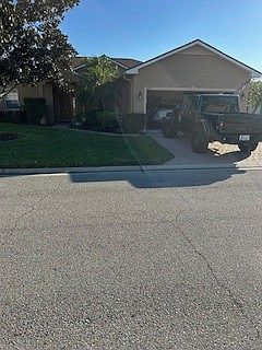 1st image of 4465 Waterford Dr
