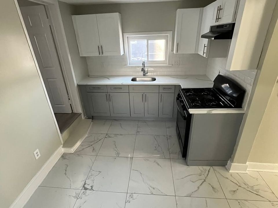 1st image of 123 Parker St #B2