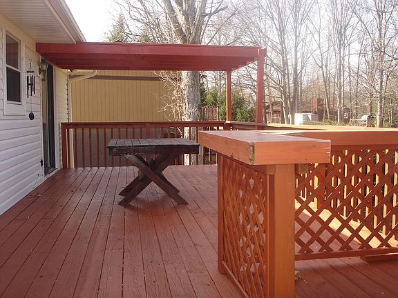 Large upper deck, nice view