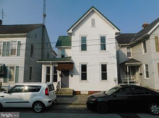21 McAllister St, Hanover, PA 17331