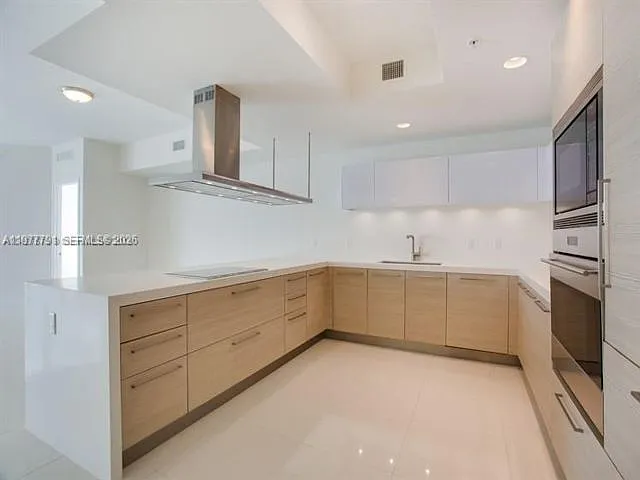 17301 Biscayne Blvd #1103 — Photo 10