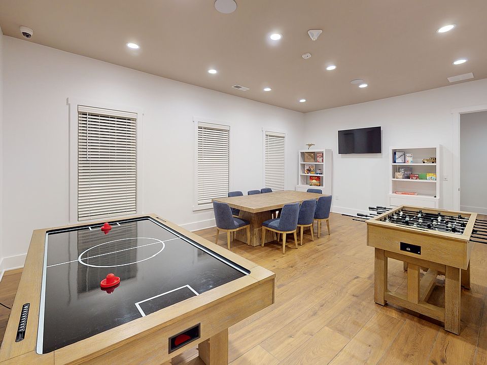 A playful space for spontaneous games, where everyday moments become your favorite memories.