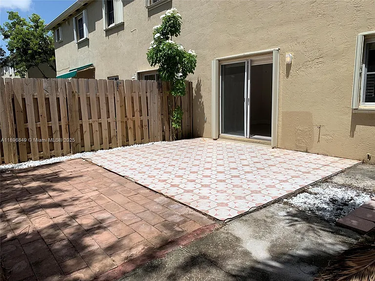 14179 SW 126th Pl — Photo 8