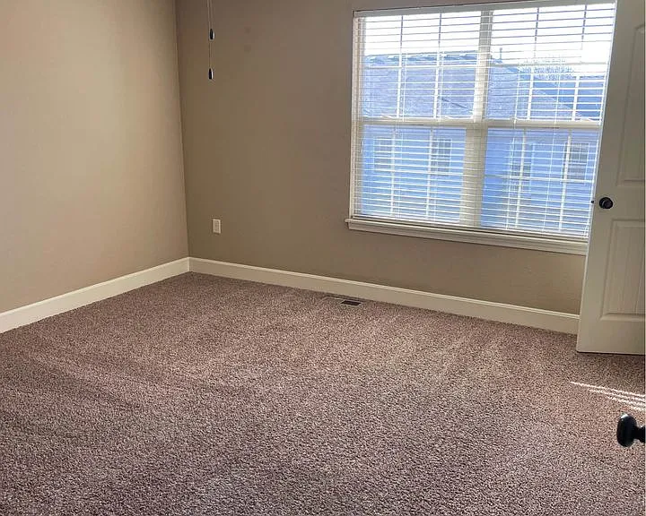 526 N Foxridge Dr #1 — Photo 10