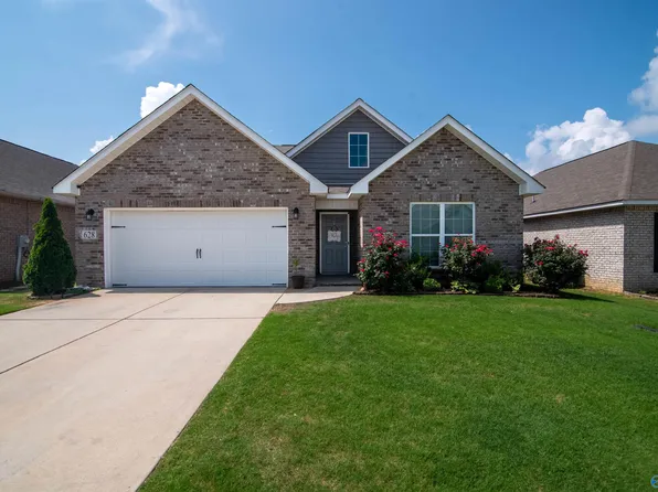 628 Magnolia Place Ln SW, Hartselle, AL 35640