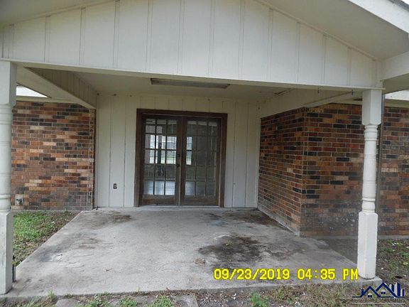 2nd image of 106 Mary Beth Ave