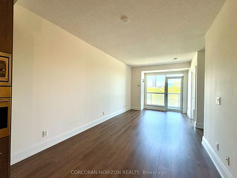 120 Harrison Garden Blvd #626 — Photo 5