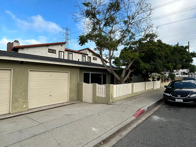 1702 Felton Ln — Photo 6