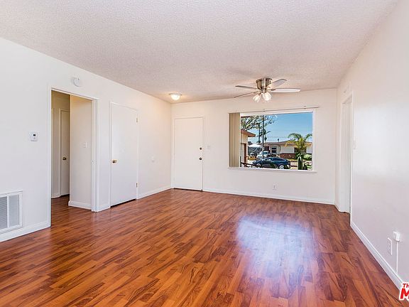 3rd image of 5311 W 138th St