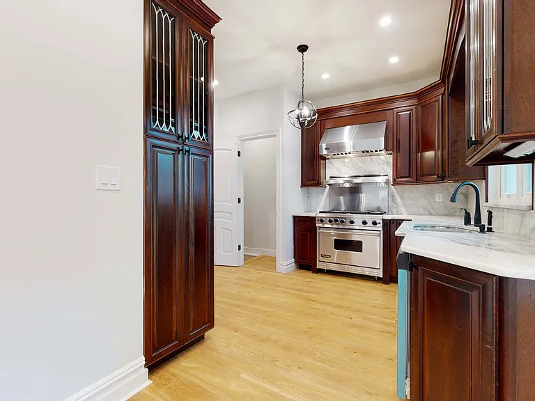 138 Shippen St #1 — Photo 5