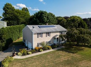 23 Spring Hill Rd, Dartmouth, MA 02747