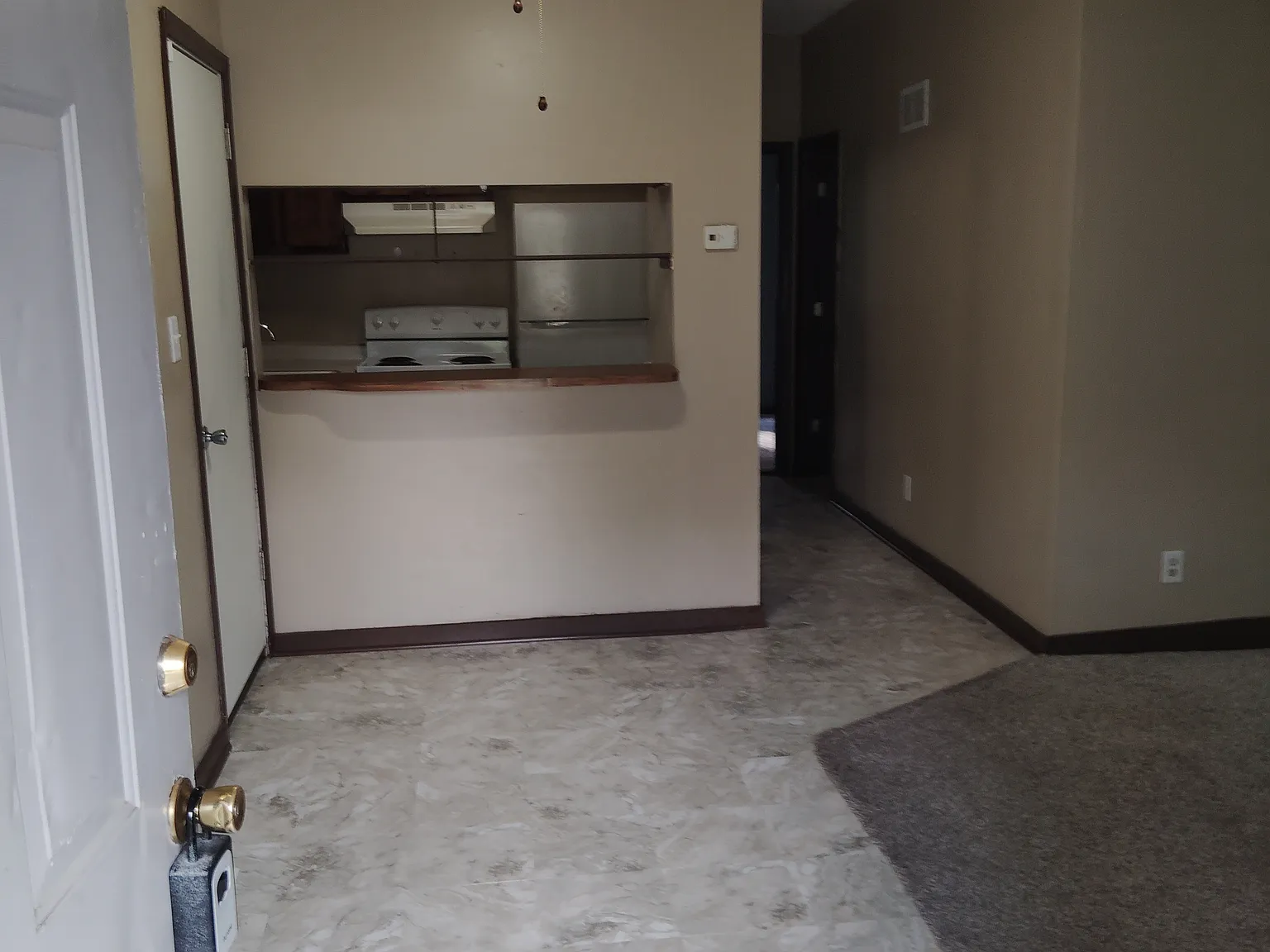 2 bed, 850 sqft, $1,195 — Photo 3