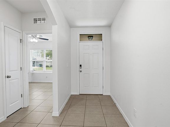 3rd image of 35803 HILLBROOK AVENUE
