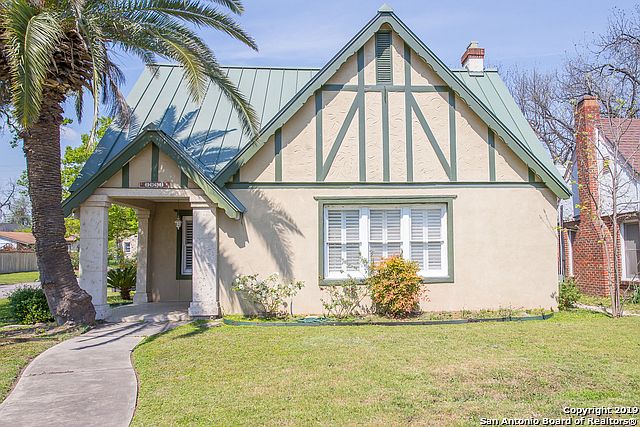 1st image of 1951 W Mistletoe Ave