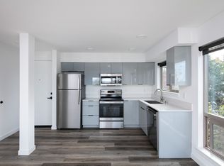 101 N 46th St APT C3, Seattle, WA 98103