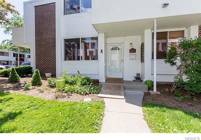 1st image of 914 Colony Dr #914