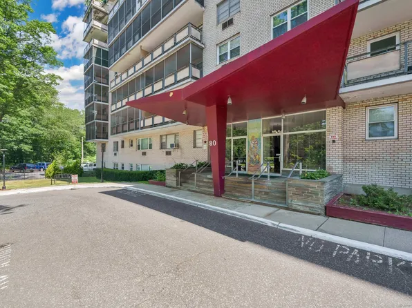 80 Cartright Street #8E, Bridgeport, CT 06604