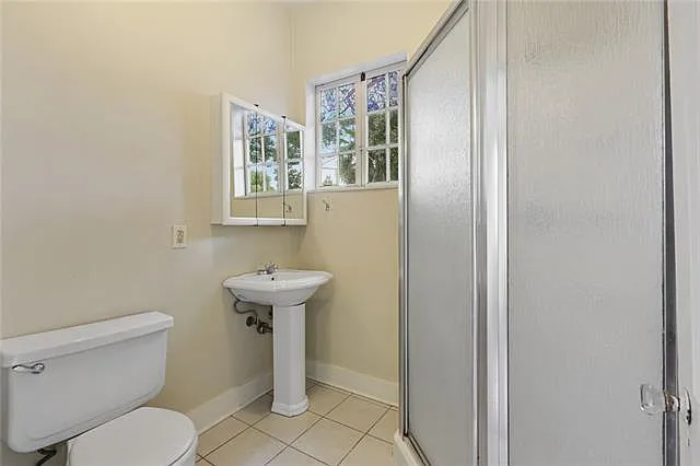 2422 Short St — Photo 9