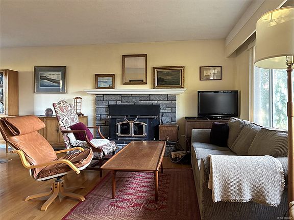 3rd image of 3901 Ansell Rd