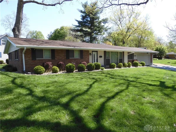 4190 Beechwood Dr, Bellbrook, OH 45305