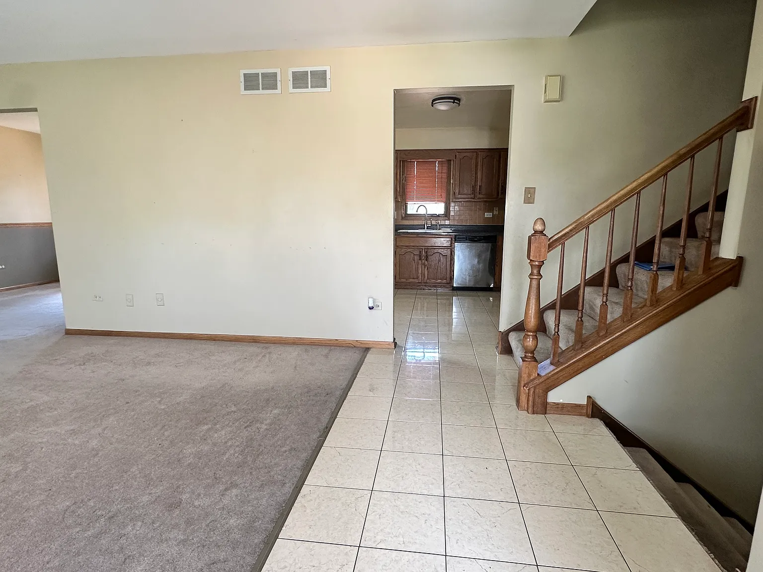 3 bed, 1430 sqft, $2,800 — Photo 3