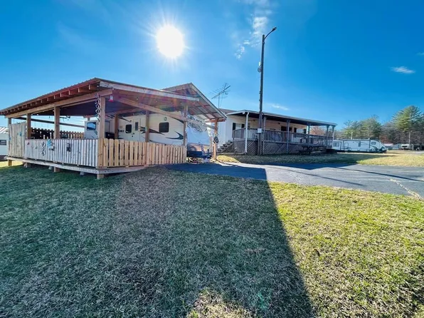 Megan Cir Unit 152, Hillsville, VA 24343