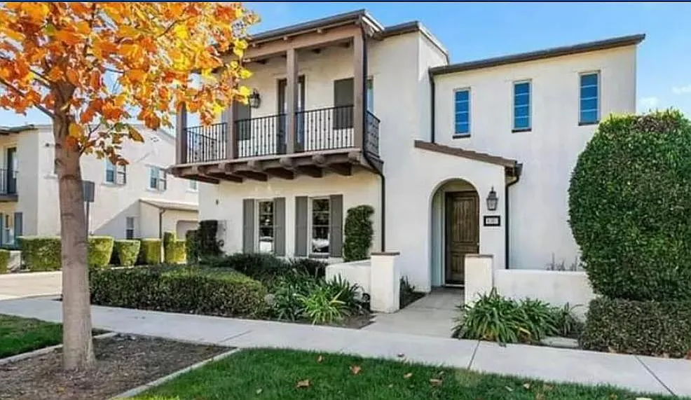 Edgewood St, Chino — Photo 1