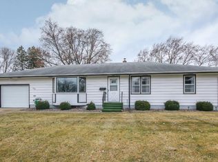 748 8th Ave NW, New Brighton, MN 55112