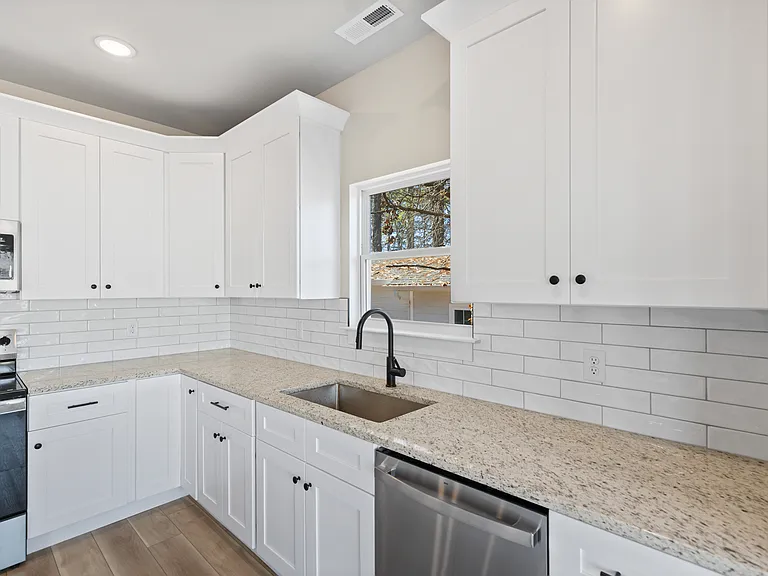 1221 Parkstone Dr NW — Photo 20