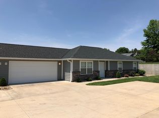 1423 Winsor Dr, Quincy, IL