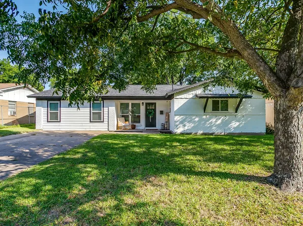 332 Lena Ln, Burleson, TX 76028