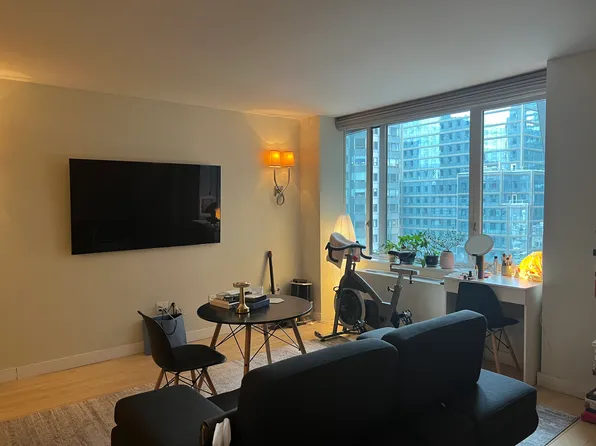 322 West 57th Street image 1 of 9