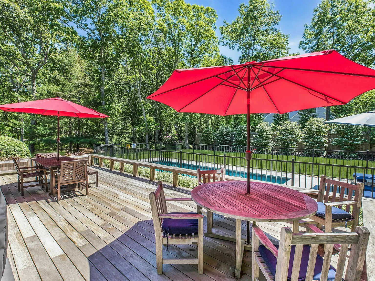Beautiful Summer Retreat — Photo 3