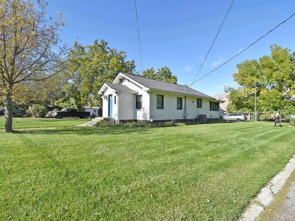 1374 Sycamore St, Clarkston, WA 99403