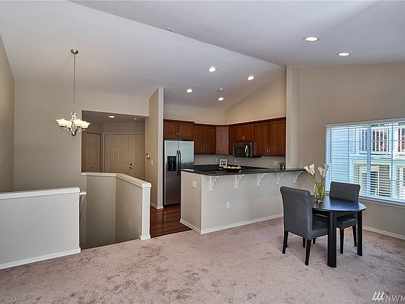 5th image of 18617 NE 57th St #18617