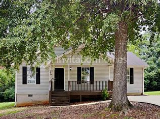 340 Barr Cir, Rex, GA 30273