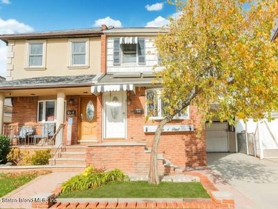 25 Berry Ave W, Staten Island, NY, 10312