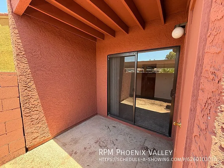 825 S River Dr — Photo 16