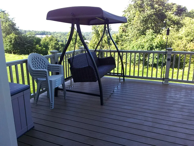 904 Pointe View Dr — Photo 10