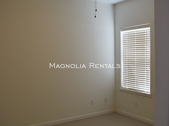 3rd image of 1413 Keeton Ave