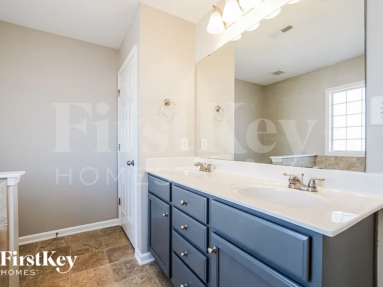 129 Arctic Ridge Way — Photo 9