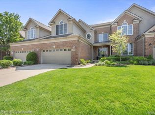 44593 Broadmoor Cir N, Northville, MI 48168