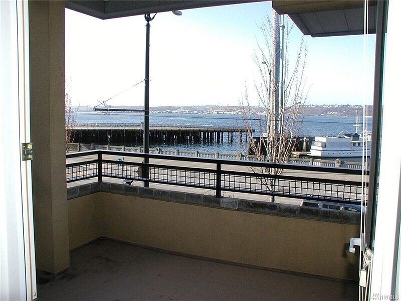 2nd image of 200 Alaskan Way S APT 250